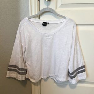 Cropped tee